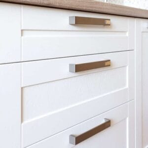 Cabinet Hardware Replace