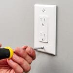 Socket/Switch plate installation